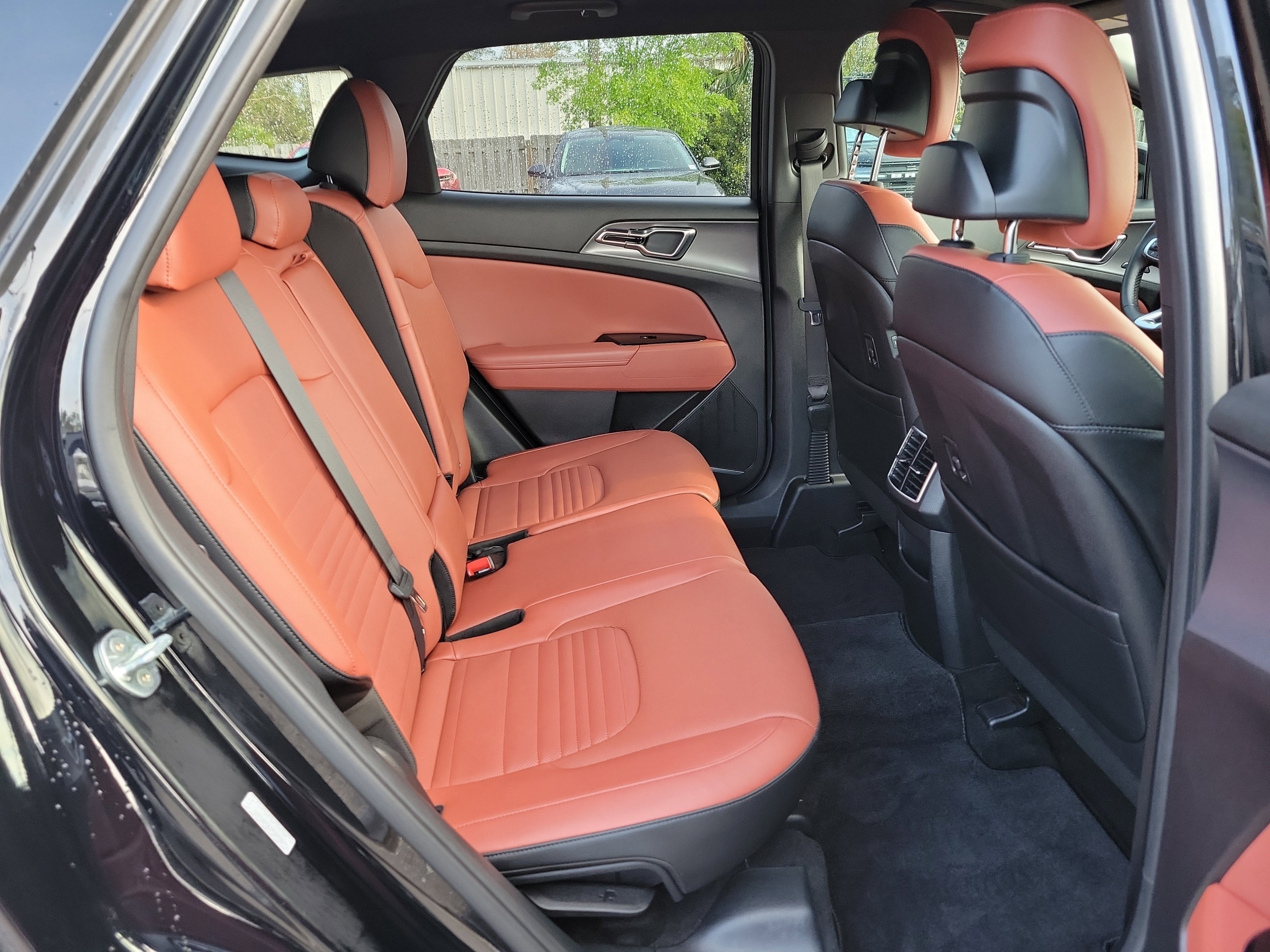 Used 2023 Kia Sportage SX image 12