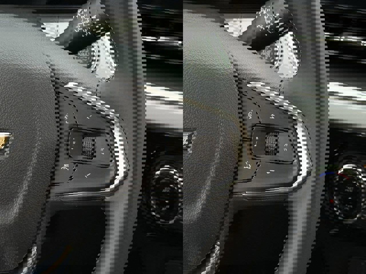 New 2026 Chevrolet Trax LT w/ Driver Confidence Package image 14