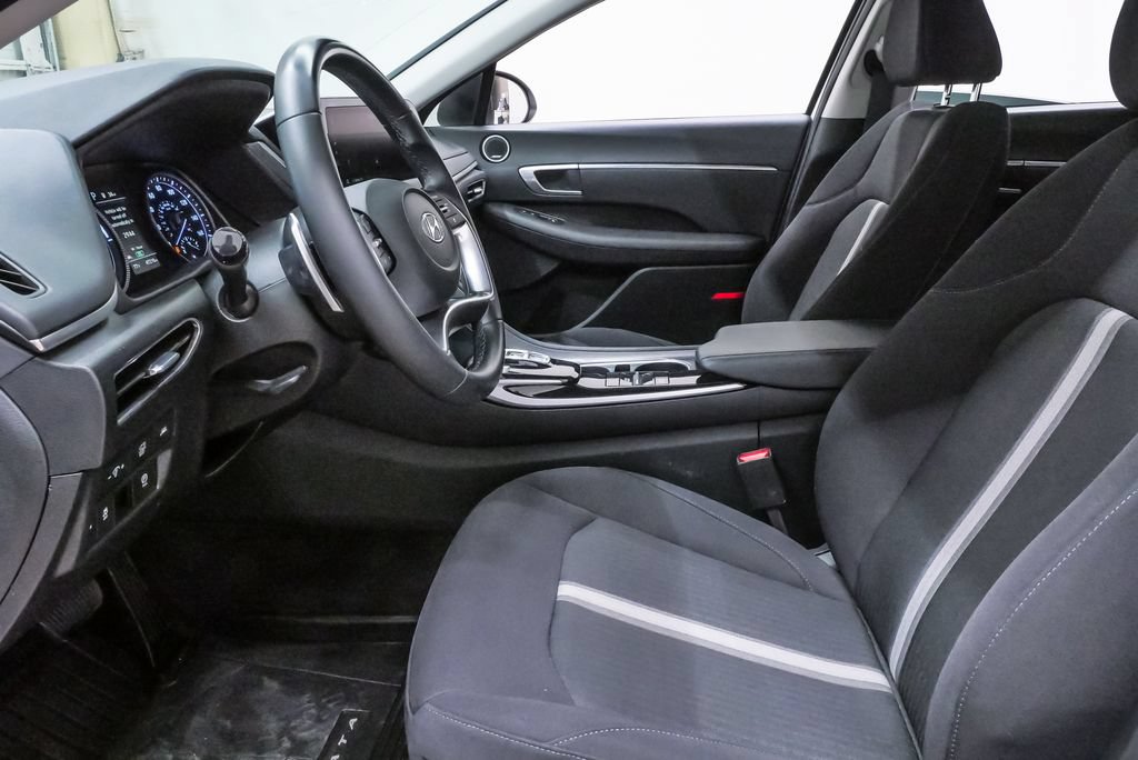 Used 2023 Hyundai Sonata SEL w/ Cargo Package FWD image 9