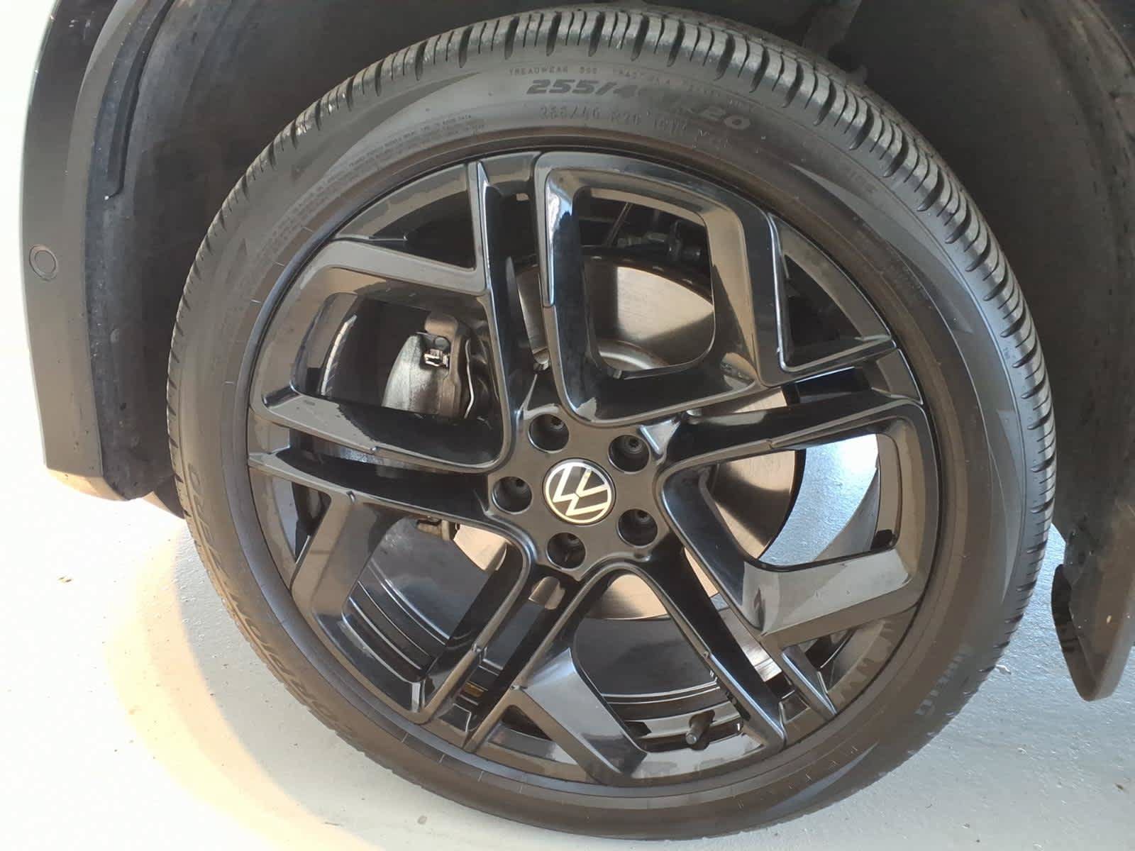 Used 2026 Volkswagen Tiguan SE R-Line AWD/4WD image 7