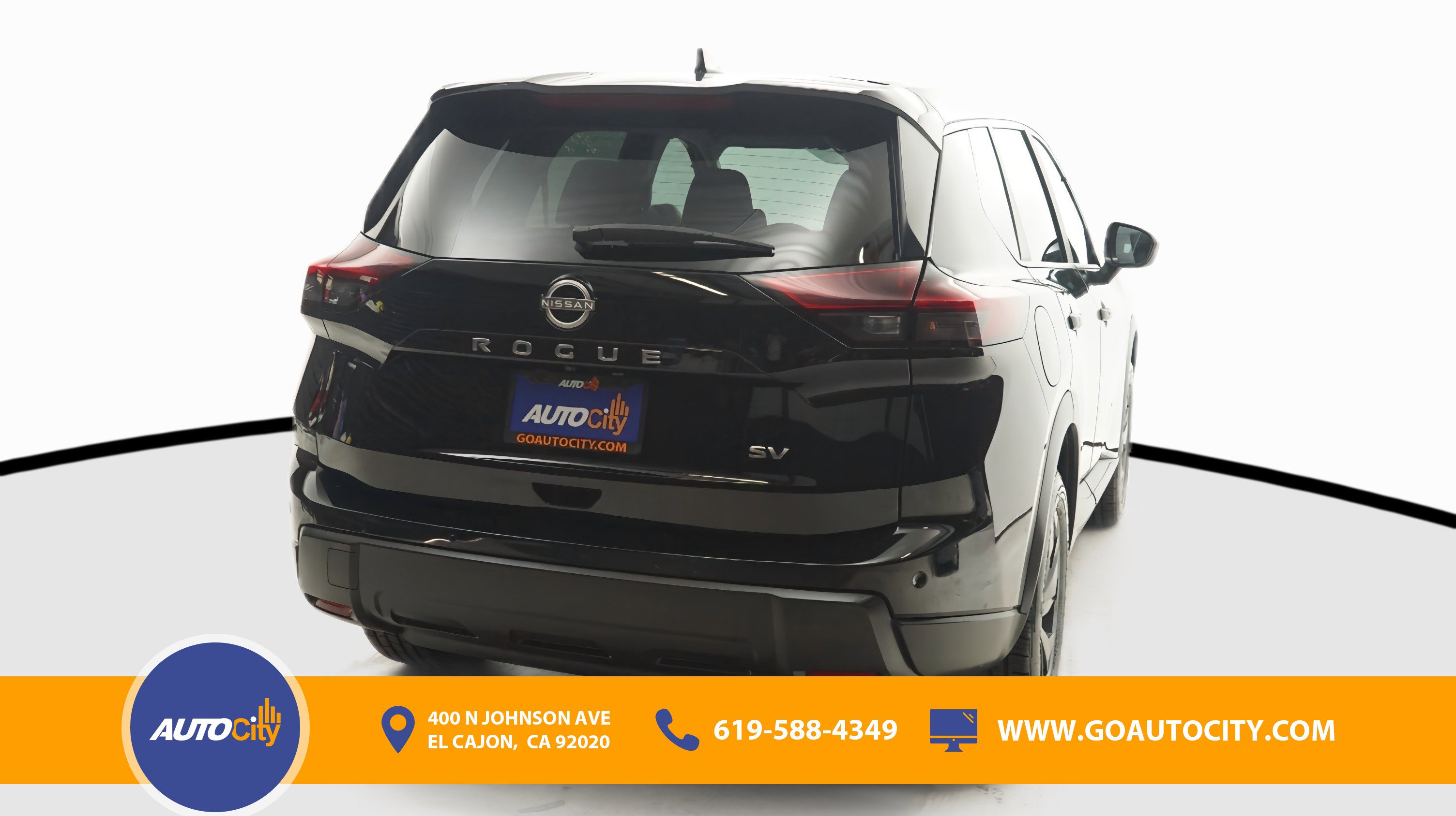 Used 2024 Nissan Rogue SV image 10