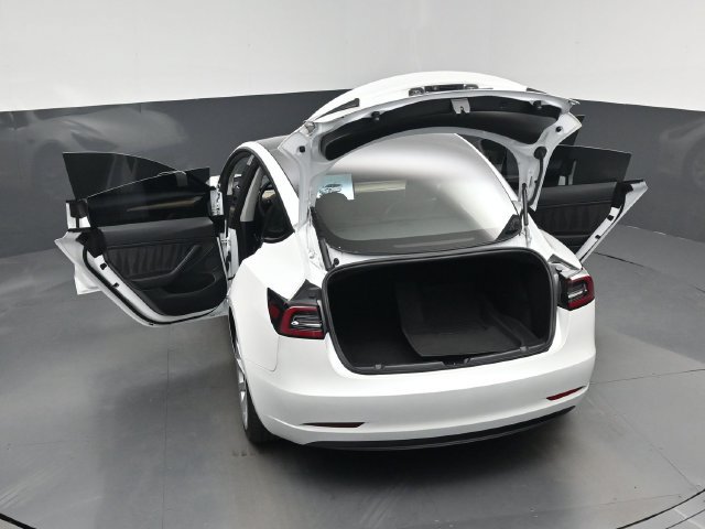 Used 2023 Tesla Model 3 Standard Range RWD image 30