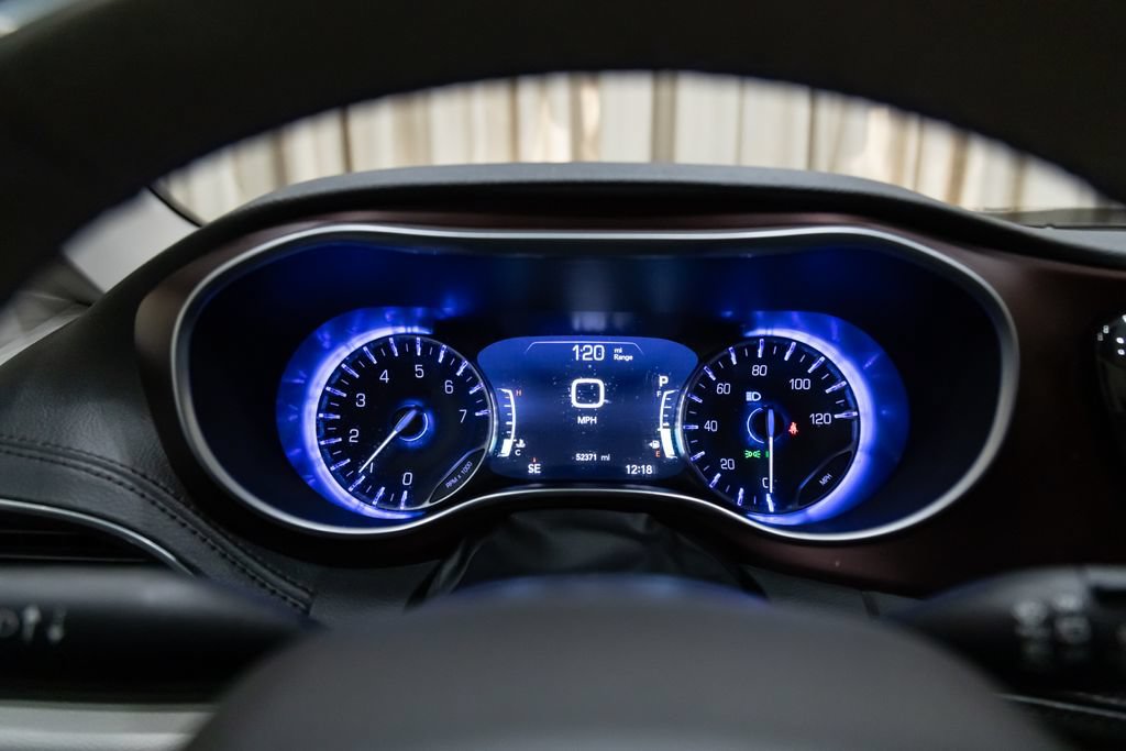 Used 2019 Chrysler Pacifica Limited FWD image 18
