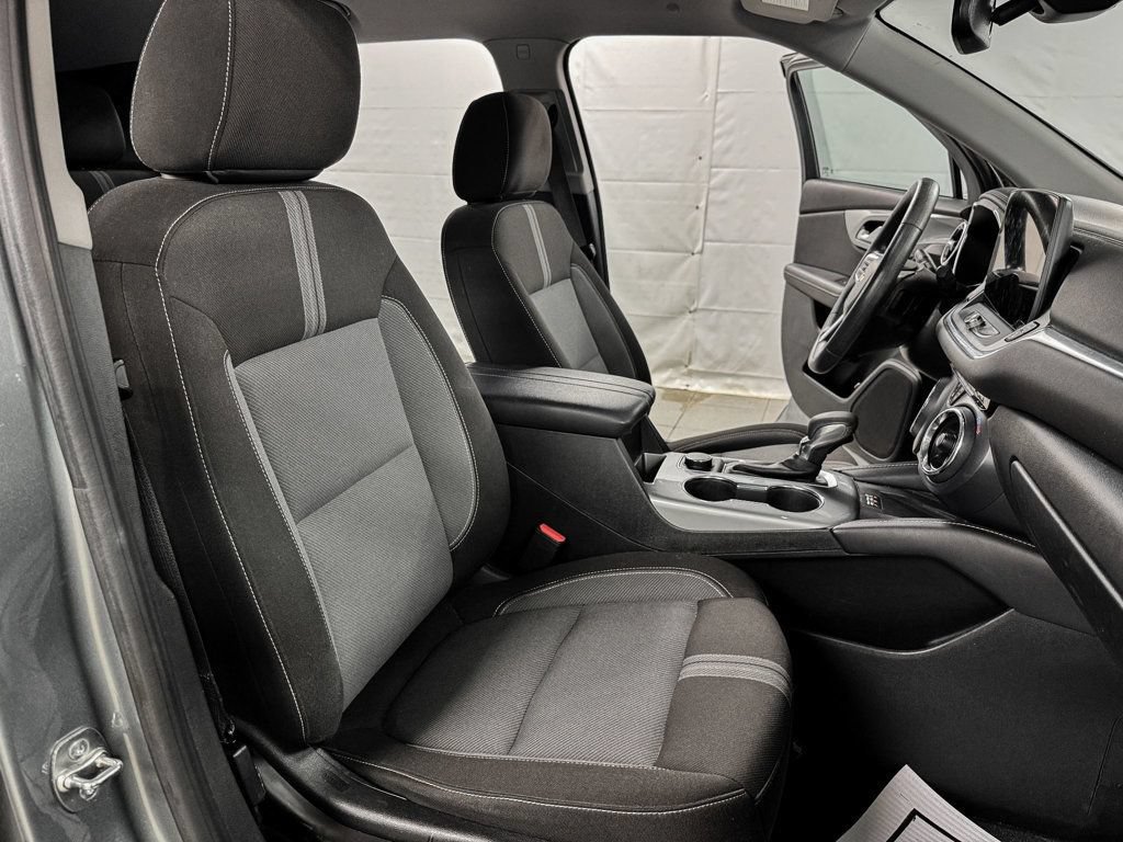 Used 2023 Chevrolet Blazer LT w/ Convenience Package FWD image 12