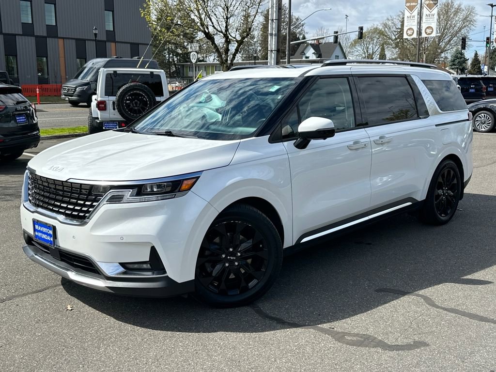 Used 2022 Kia Carnival SX Prestige image 1