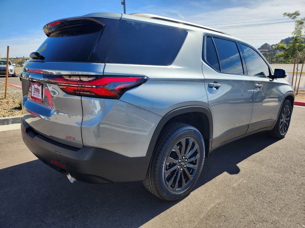 Used 2023 Chevrolet Traverse RS image 4