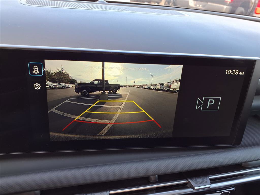 Used 2025 Hyundai Santa Cruz SE image 4