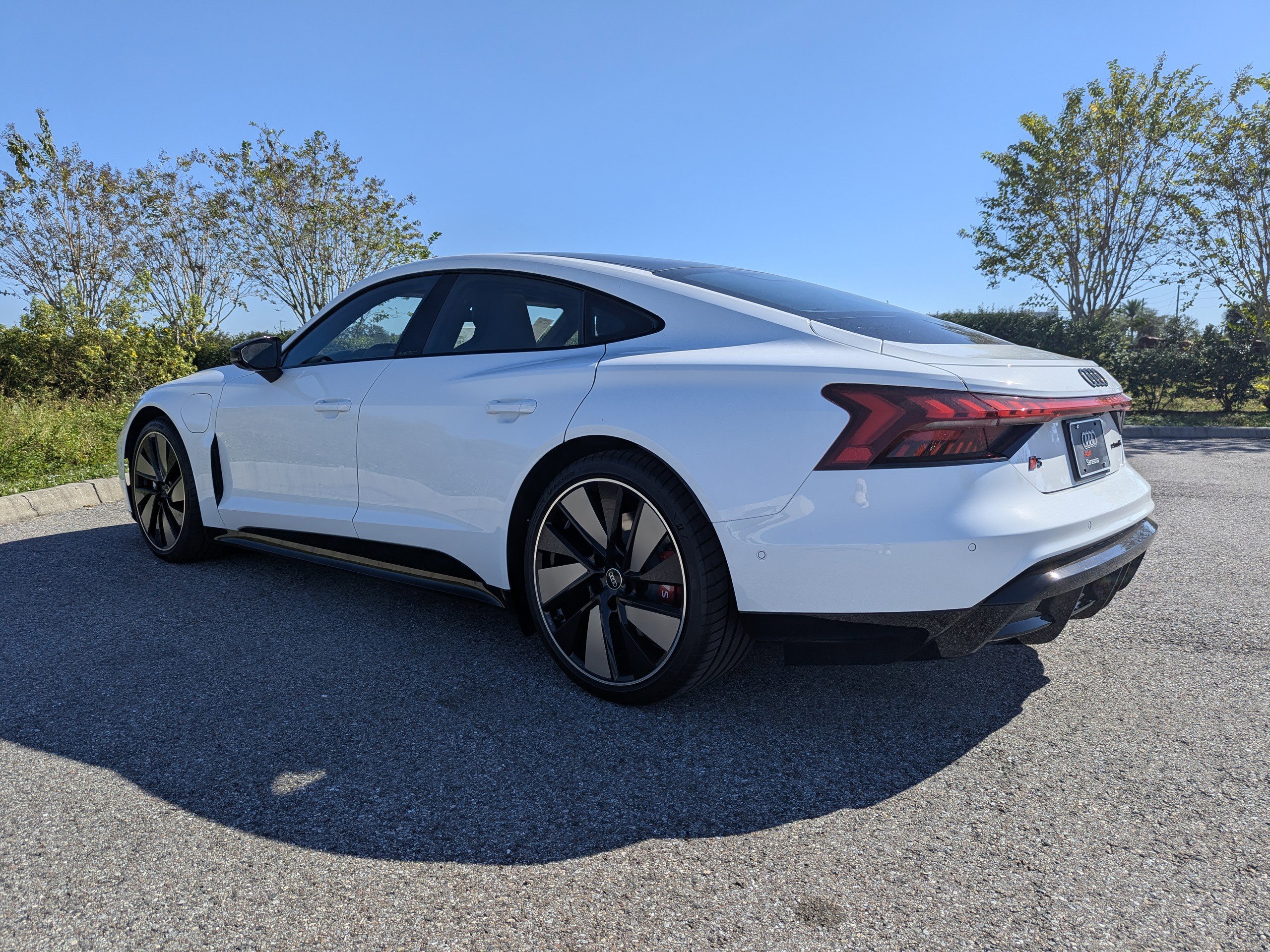 New 2026 Audi S e-tron GT Prestige image 4