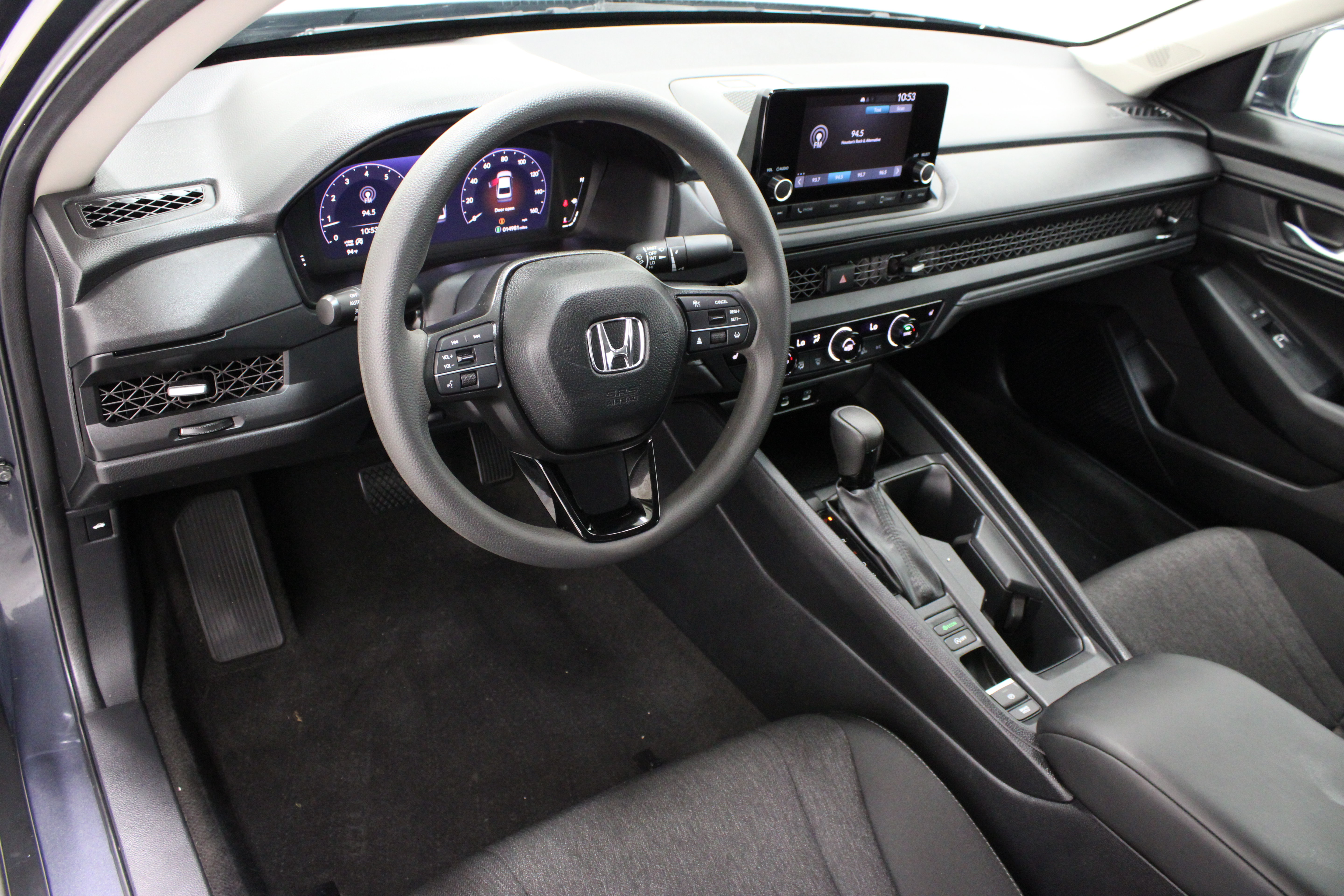 Used 2025 Honda Accord SE image 13