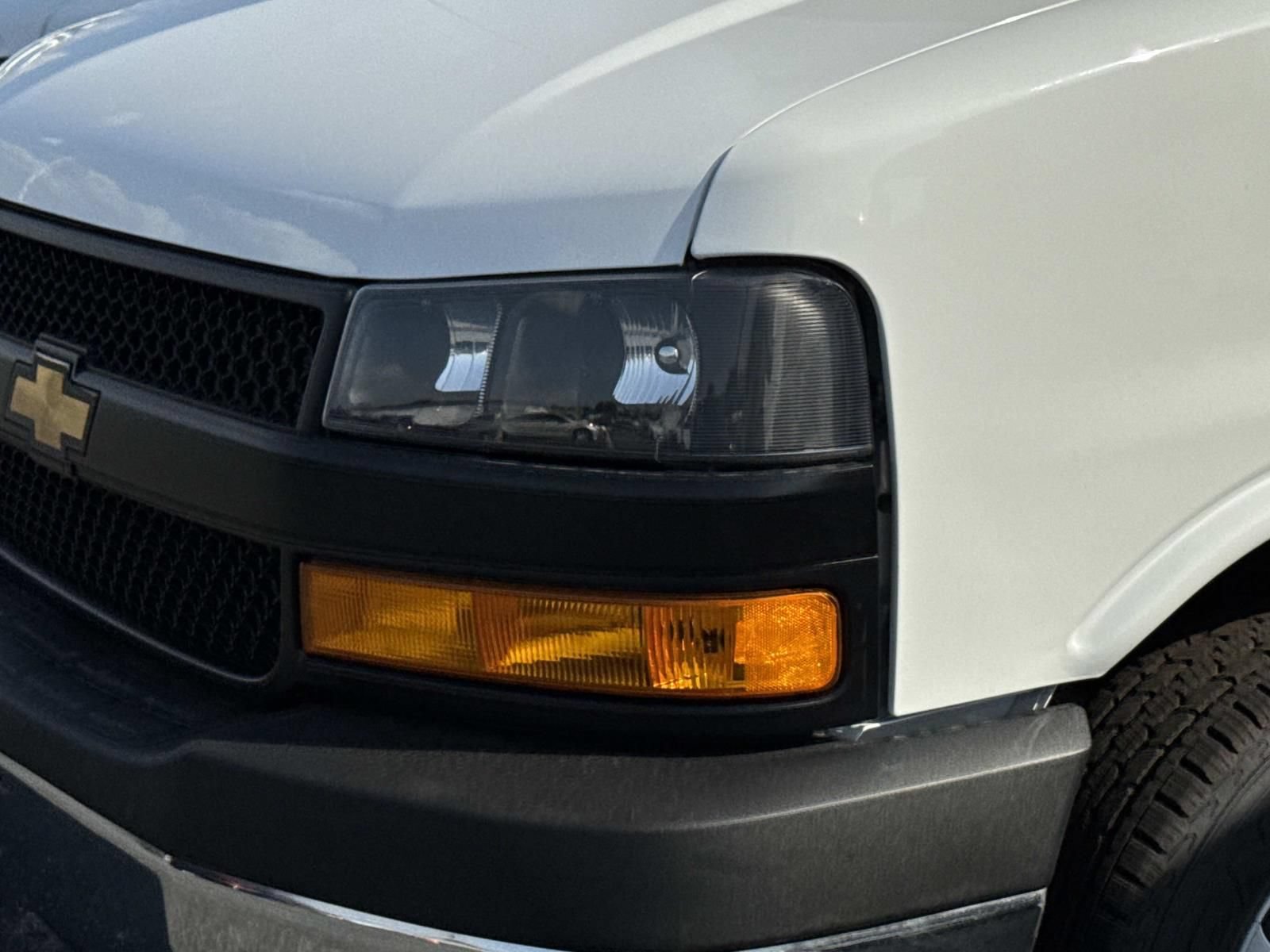 New 2026 Chevrolet Express 4500 w/ Power Convenience Package RWD image 8