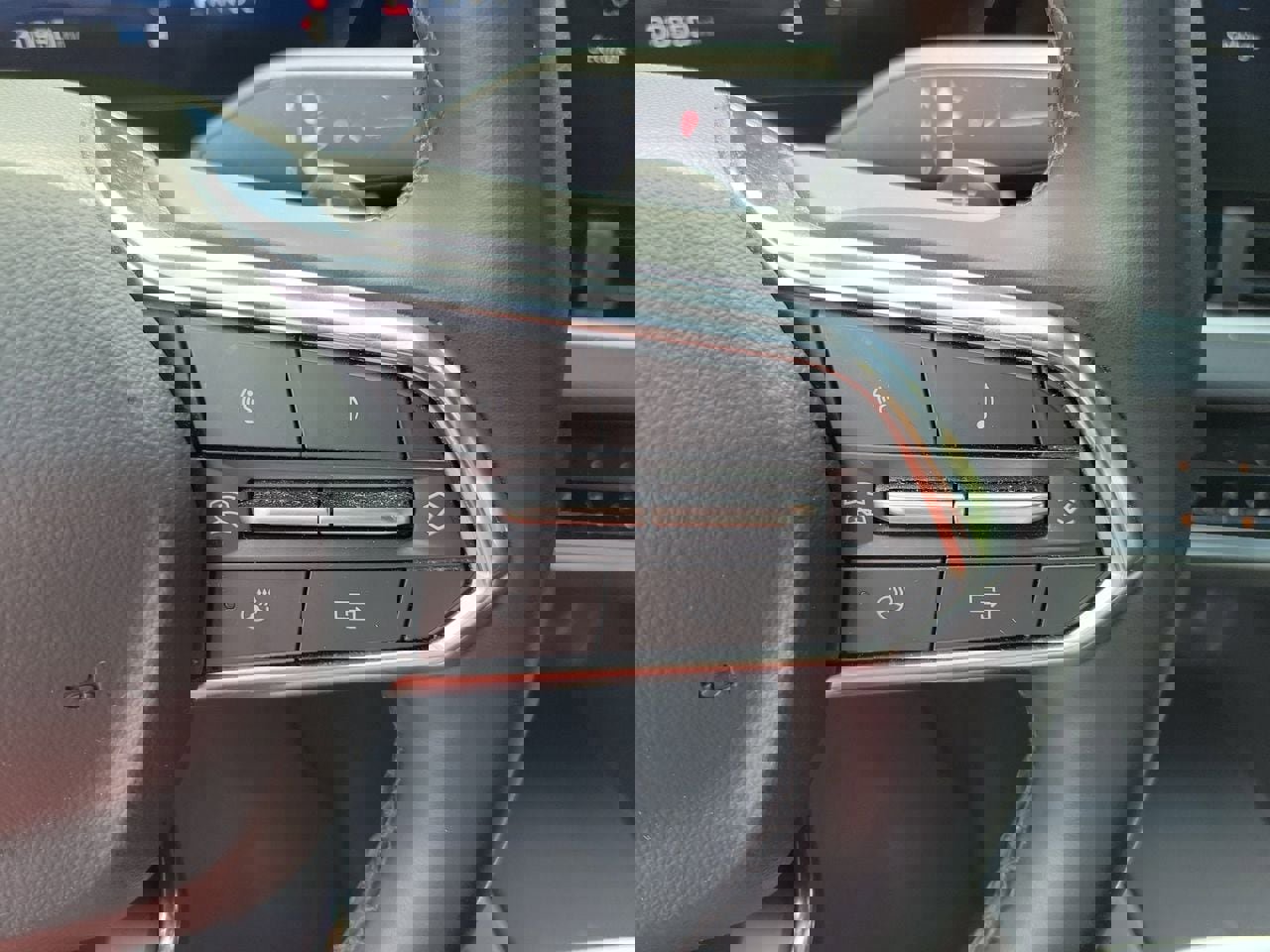 Used 2025 Chevrolet Equinox LT image 19