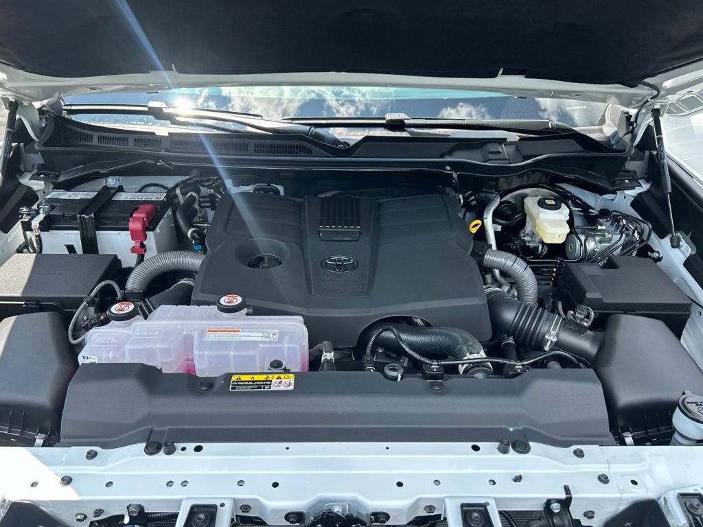 New 2026 Toyota Tundra SR5 AWD/4WD image 25