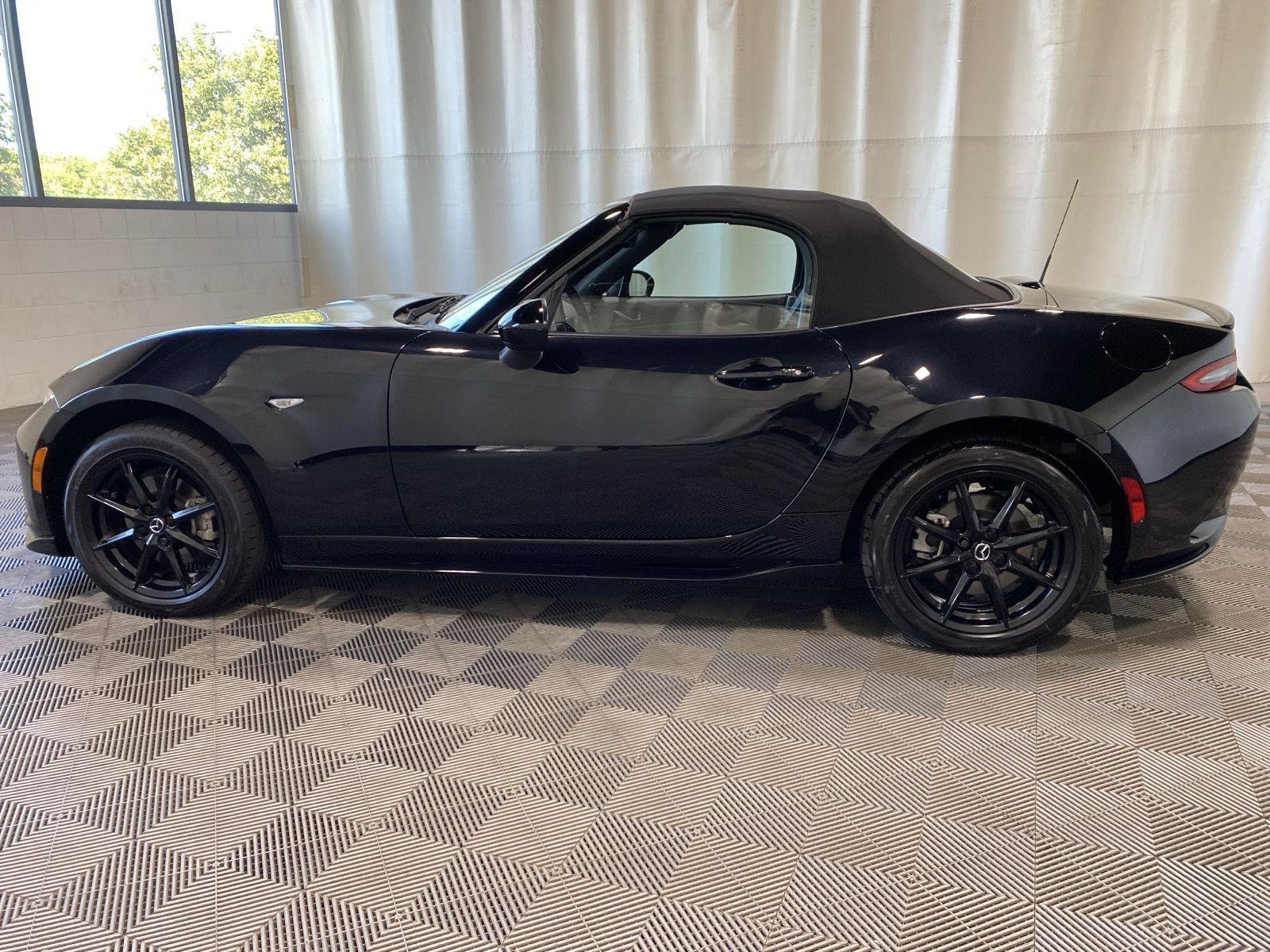 Certified 2025 MAZDA MX-5 Miata Sport w/ Appearance Package RWD image 4