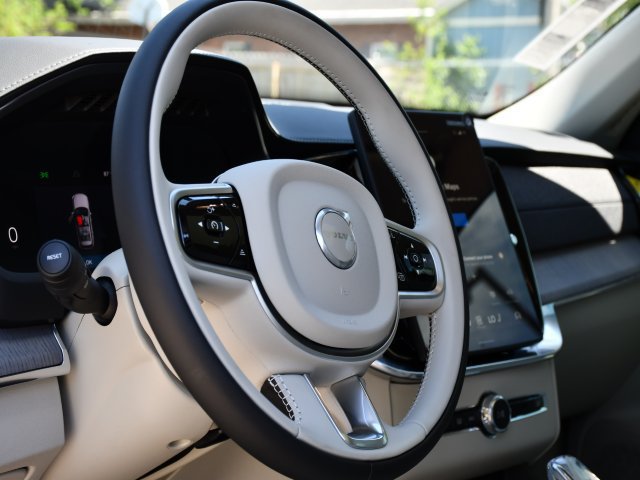 New 2026 Volvo XC90 B6 Ultra w/ Protection Package Premier AWD/4WD image 12