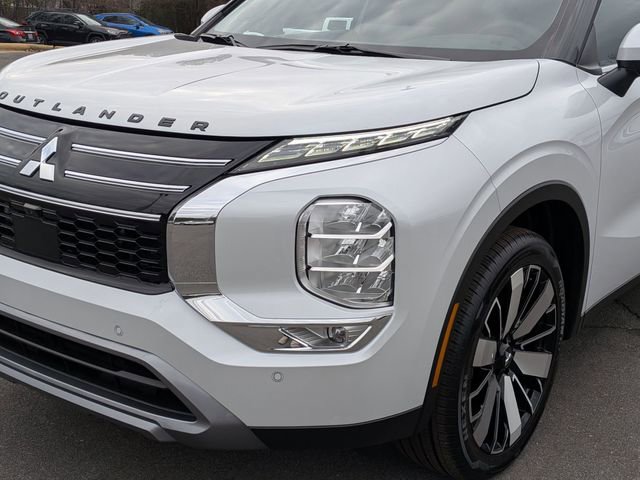 New 2026 Mitsubishi Outlander SE image 9
