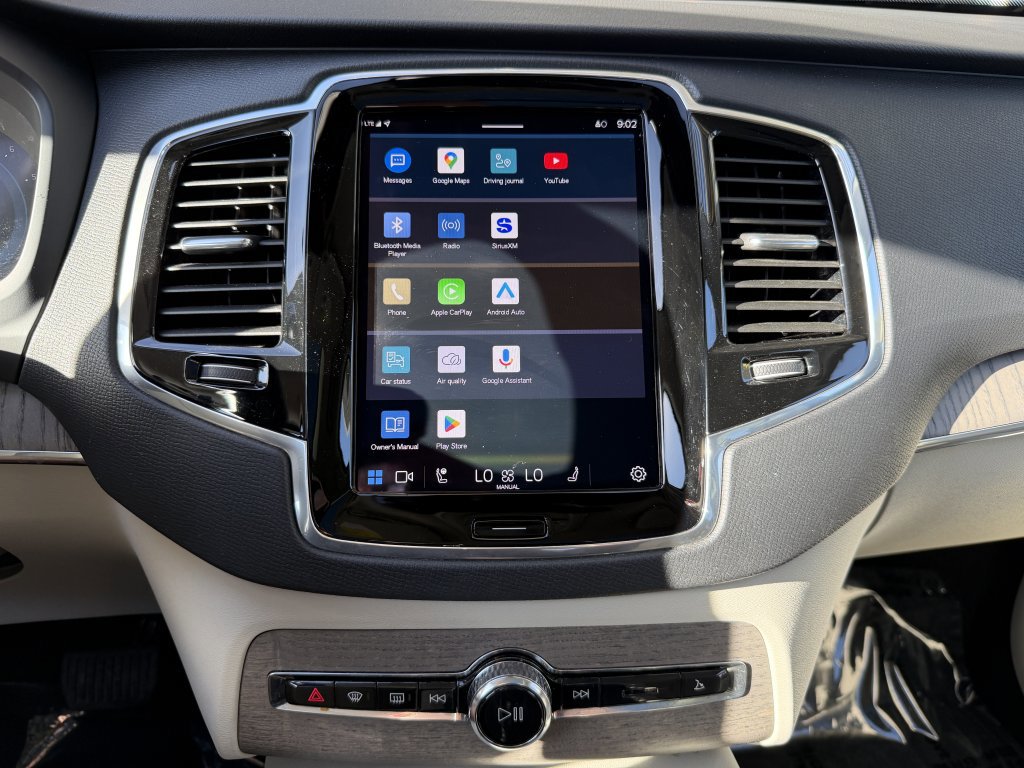Used 2023 Volvo XC90 B6 Plus w/ Protection Package Premier image 23