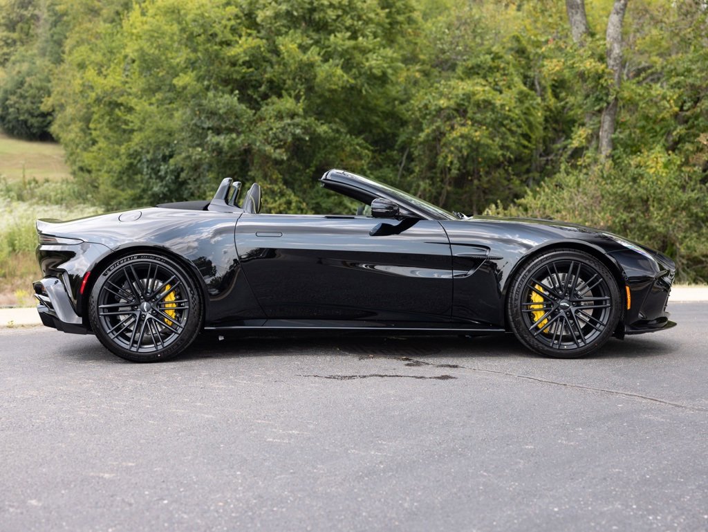 New 2026 Aston Martin V8 Vantage Coupe image 10