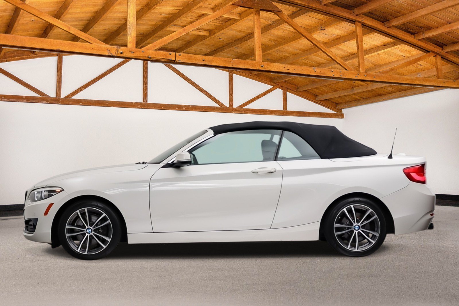 Used 2019 BMW 230i Convertible w/ Convenience Package RWD image 4