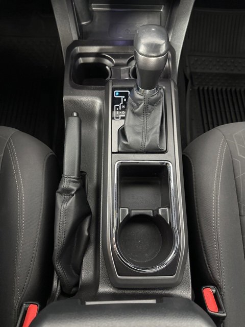 Used 2016 Toyota Tacoma TRD Sport image 18