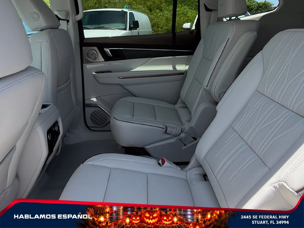 New 2026 Buick Enclave Avenir w/ Super Cruise Package AWD/4WD image 12