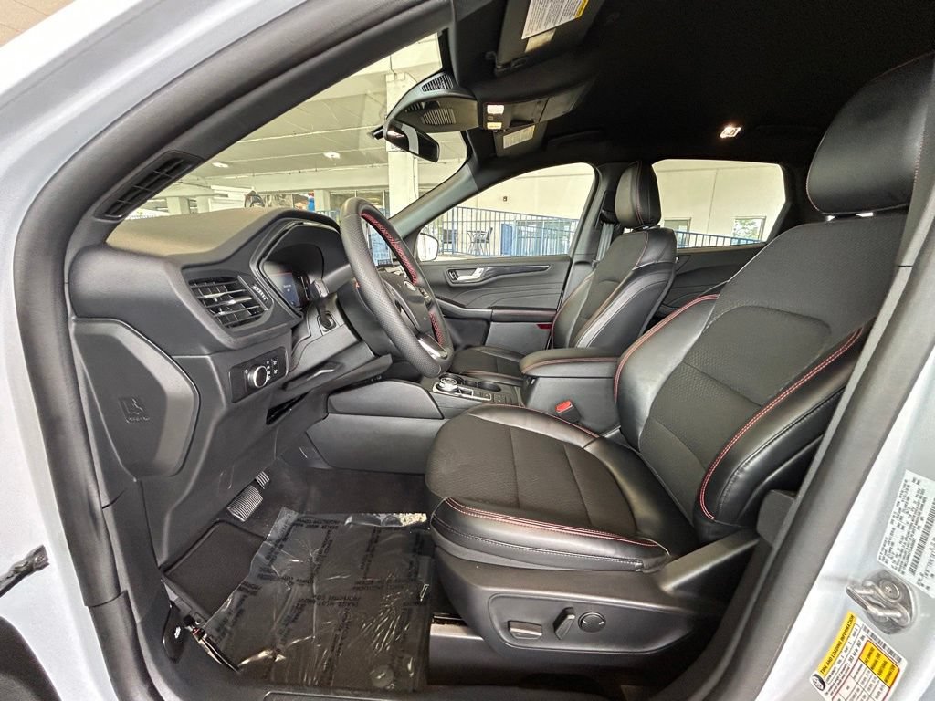 Certified 2026 Ford Escape ST-Line FWD image 11