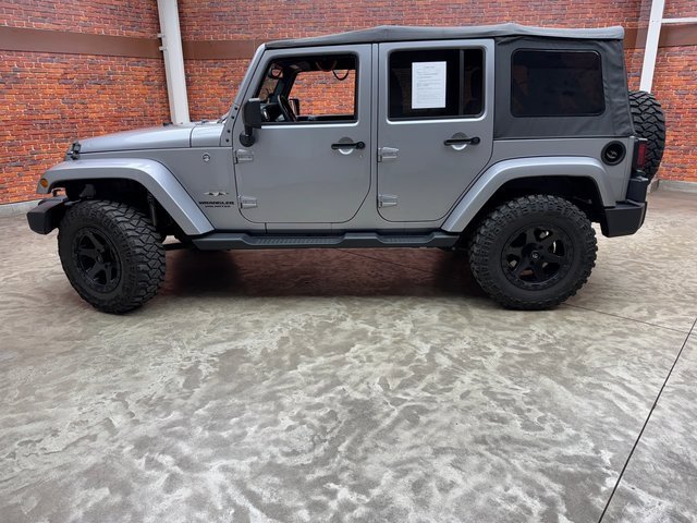 Used 2017 Jeep Wrangler Unlimited Sahara w/ Connectivity Group image 2