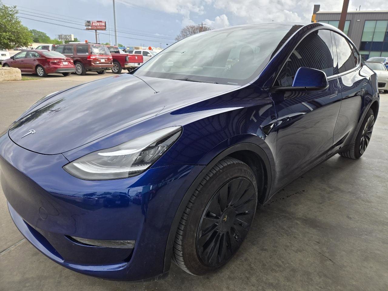 Used 2023 Tesla Model Y Long Range image 8