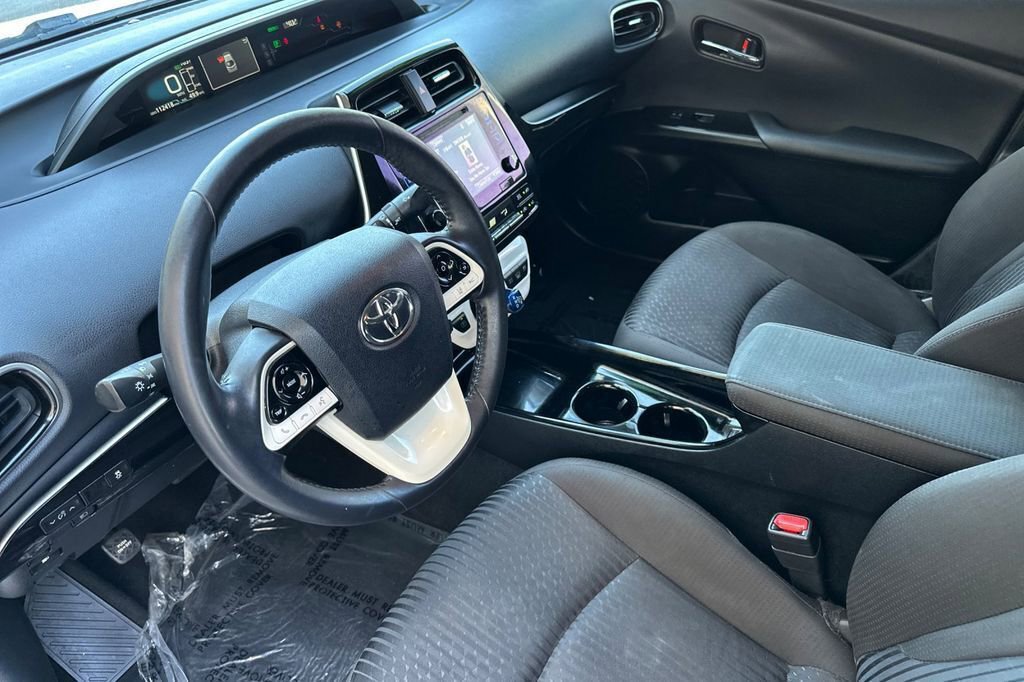 Used 2019 Toyota Prius Prime Plus image 7