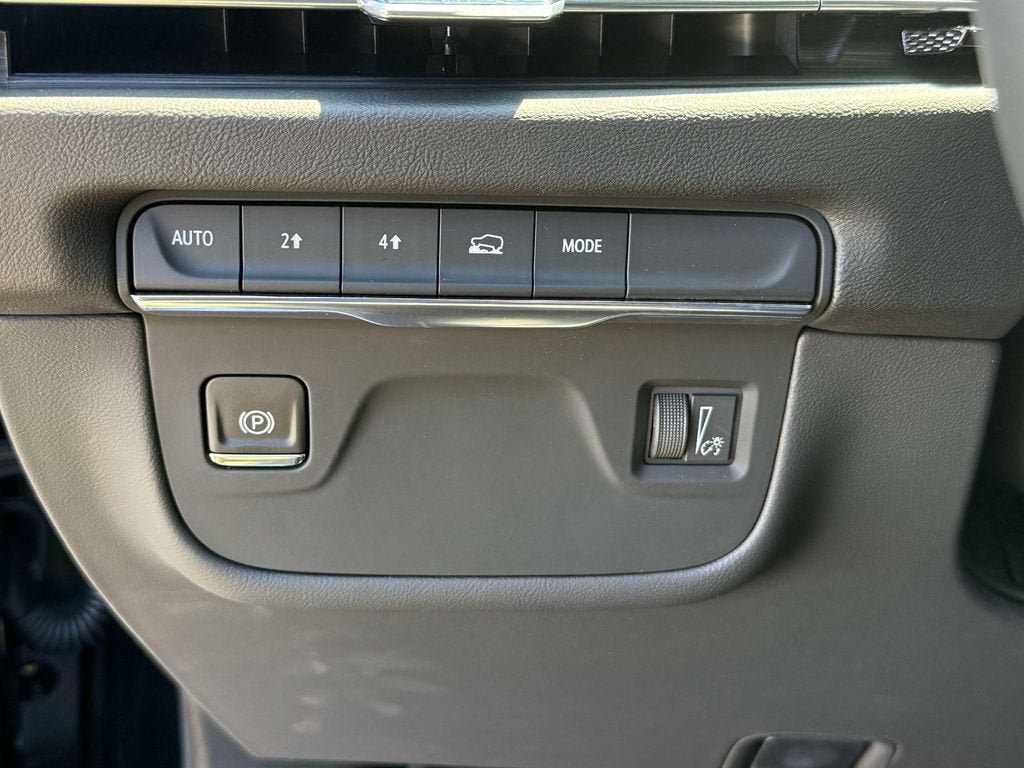 New 2026 Cadillac Escalade 4WD w/ LPO, Floor Liner Package image 21