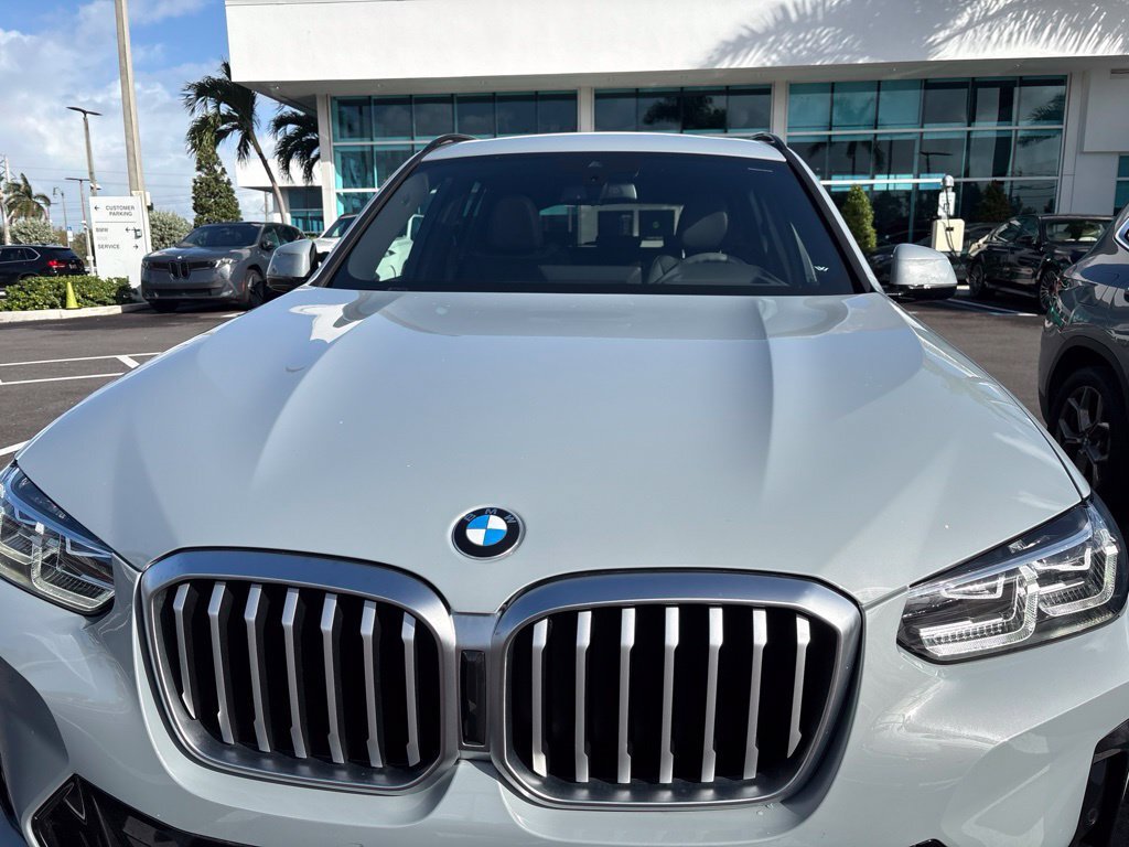 Certified 2024 BMW X3 sDrive30i w/ Premium Package RWD image 9