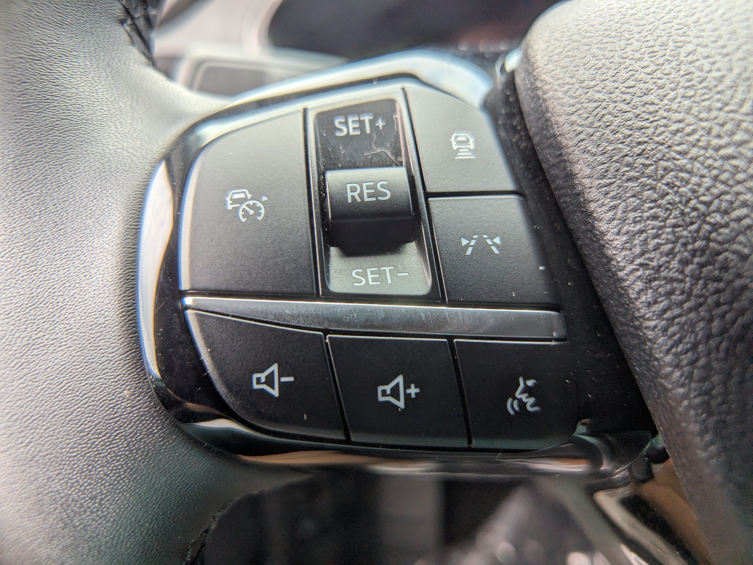Used 2023 Ford Escape Active w/ Tech Pack #1 AWD/4WD image 25