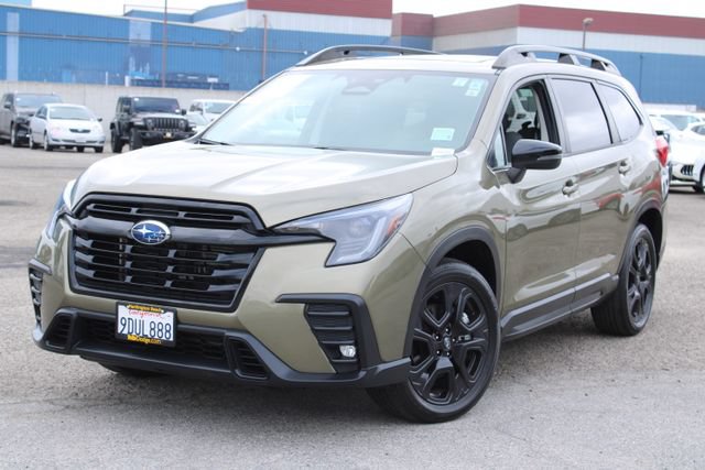 Used 2023 Subaru Ascent Onyx Edition AWD/4WD image 9