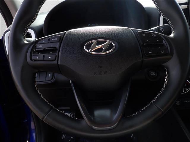 Used 2025 Hyundai Venue Limited FWD image 15