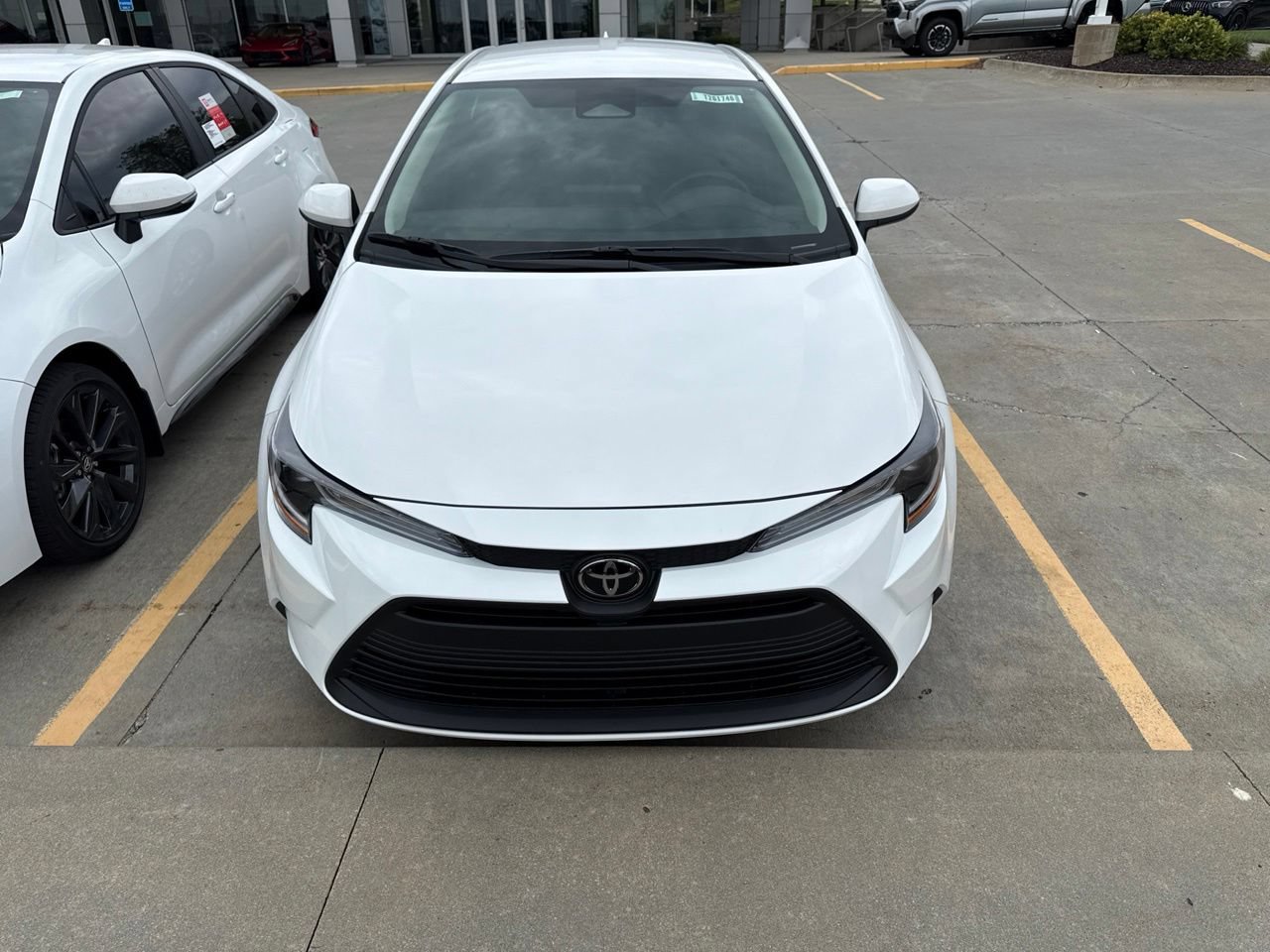 Used 2026 Toyota Corolla LE FWD video 1