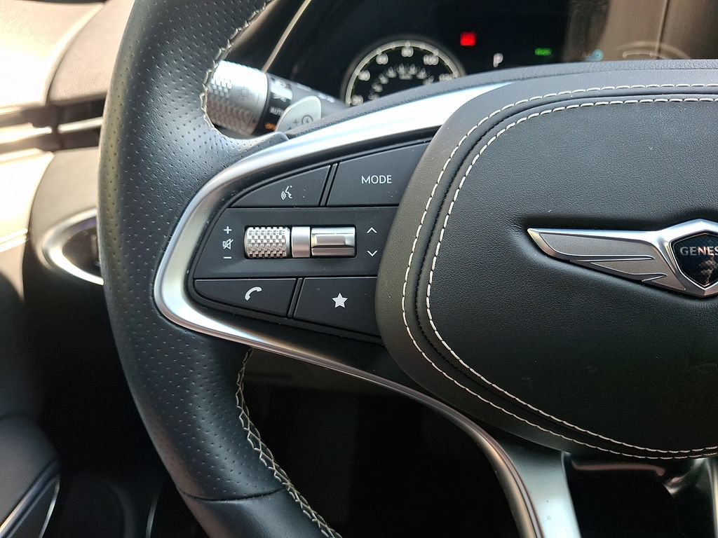 Used 2023 Genesis Electrified GV70 AWD/4WD image 22
