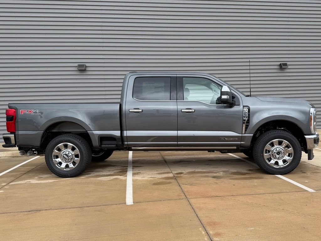 New 2026 Ford F250 Lariat w/ Black Appearance Package AWD/4WD image 2
