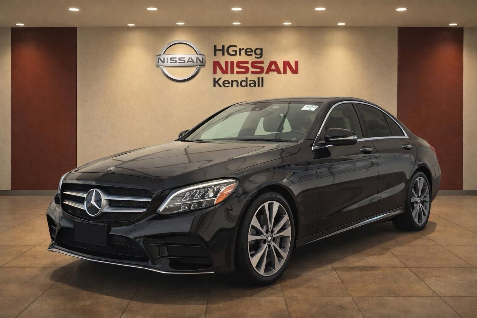 Used 2021 Mercedes-Benz C 300 Sedan image 3