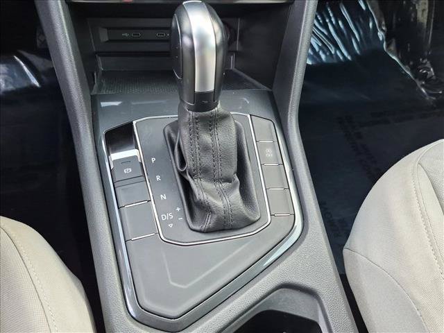 Used 2020 Volkswagen Tiguan S FWD image 12