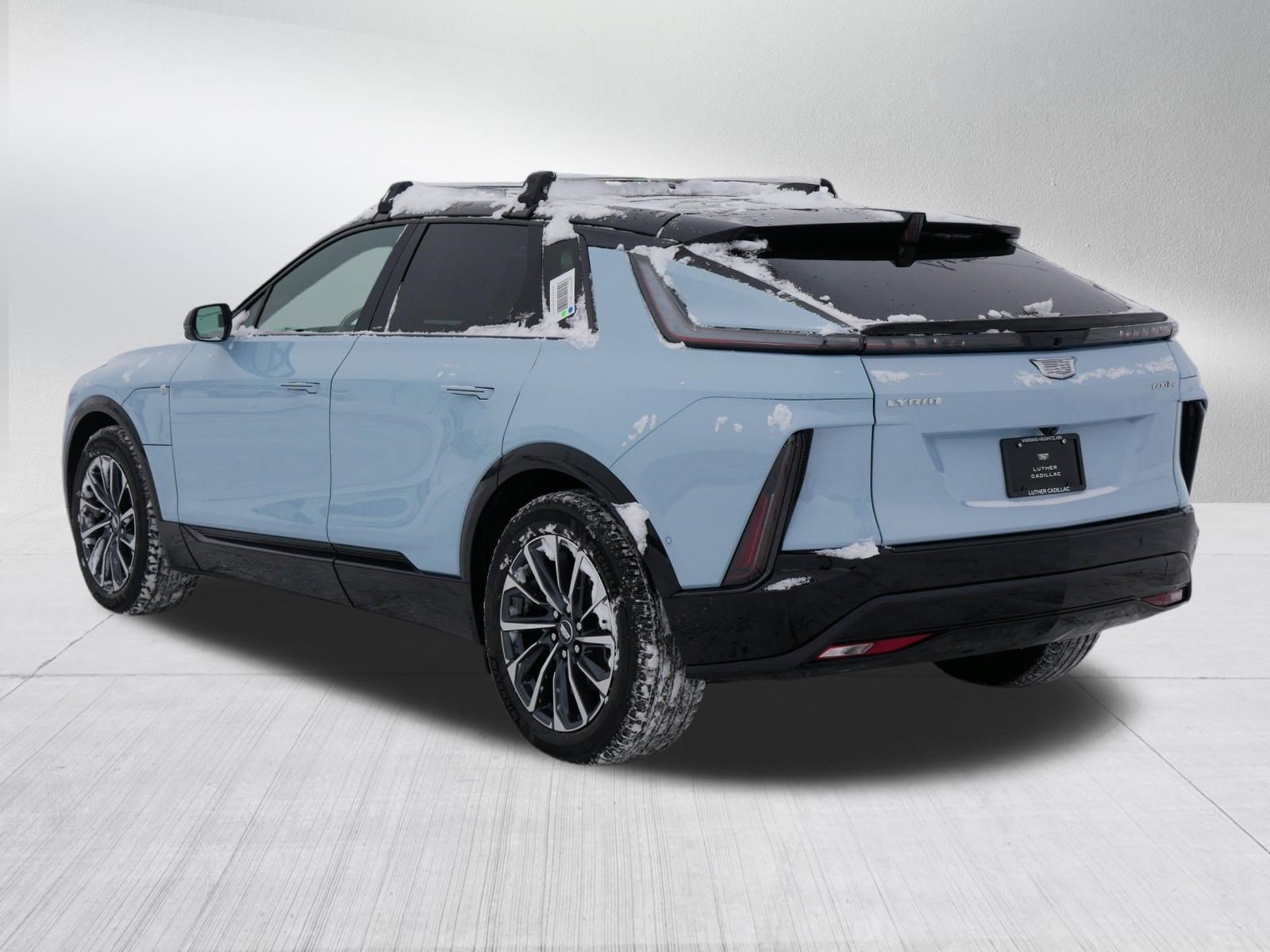Used 2026 Cadillac Lyriq Premium Sport w/ LPO, Floor Liner Package AWD/4WD image 4