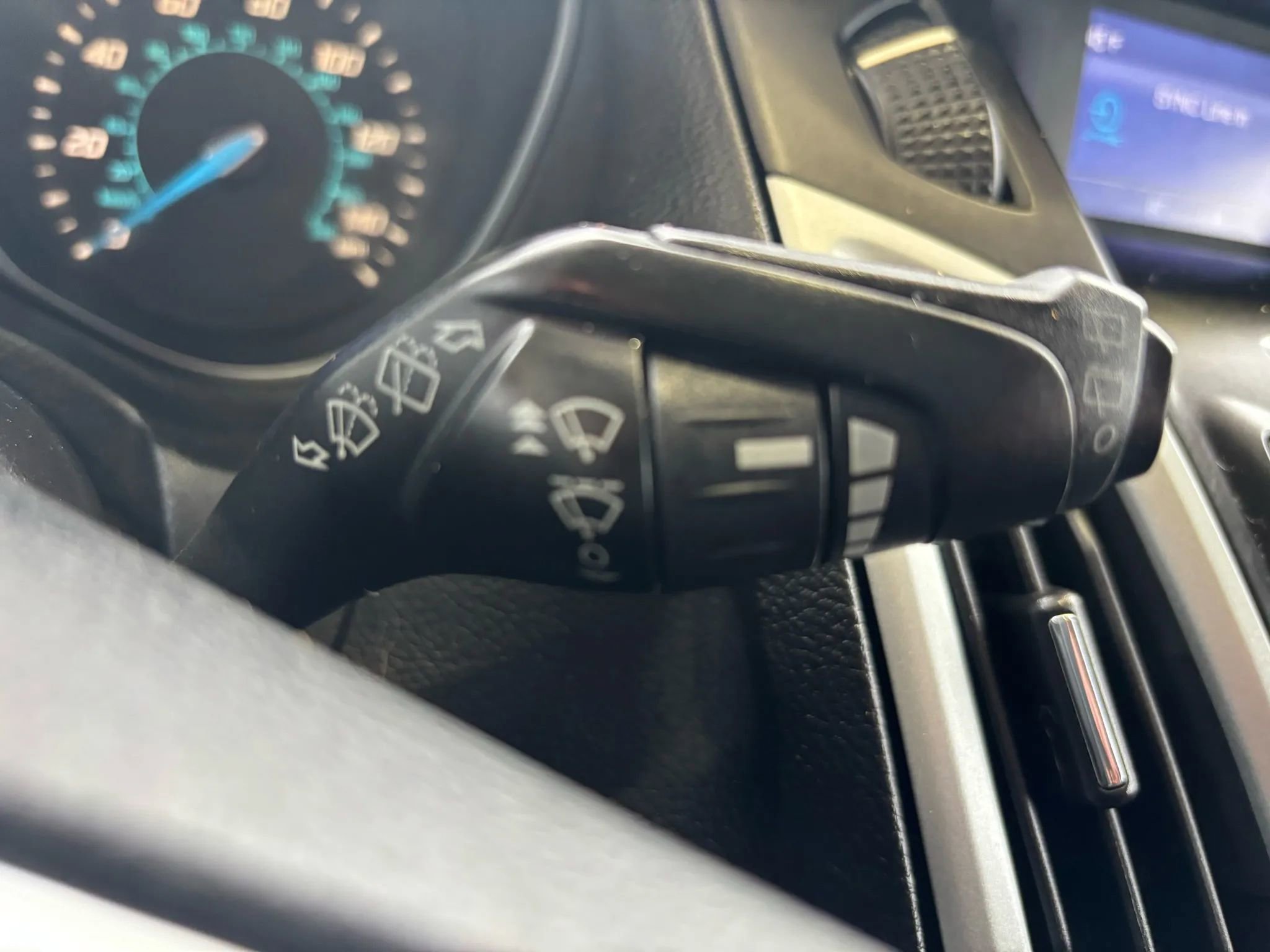 Used 2014 Ford Focus SE image 14