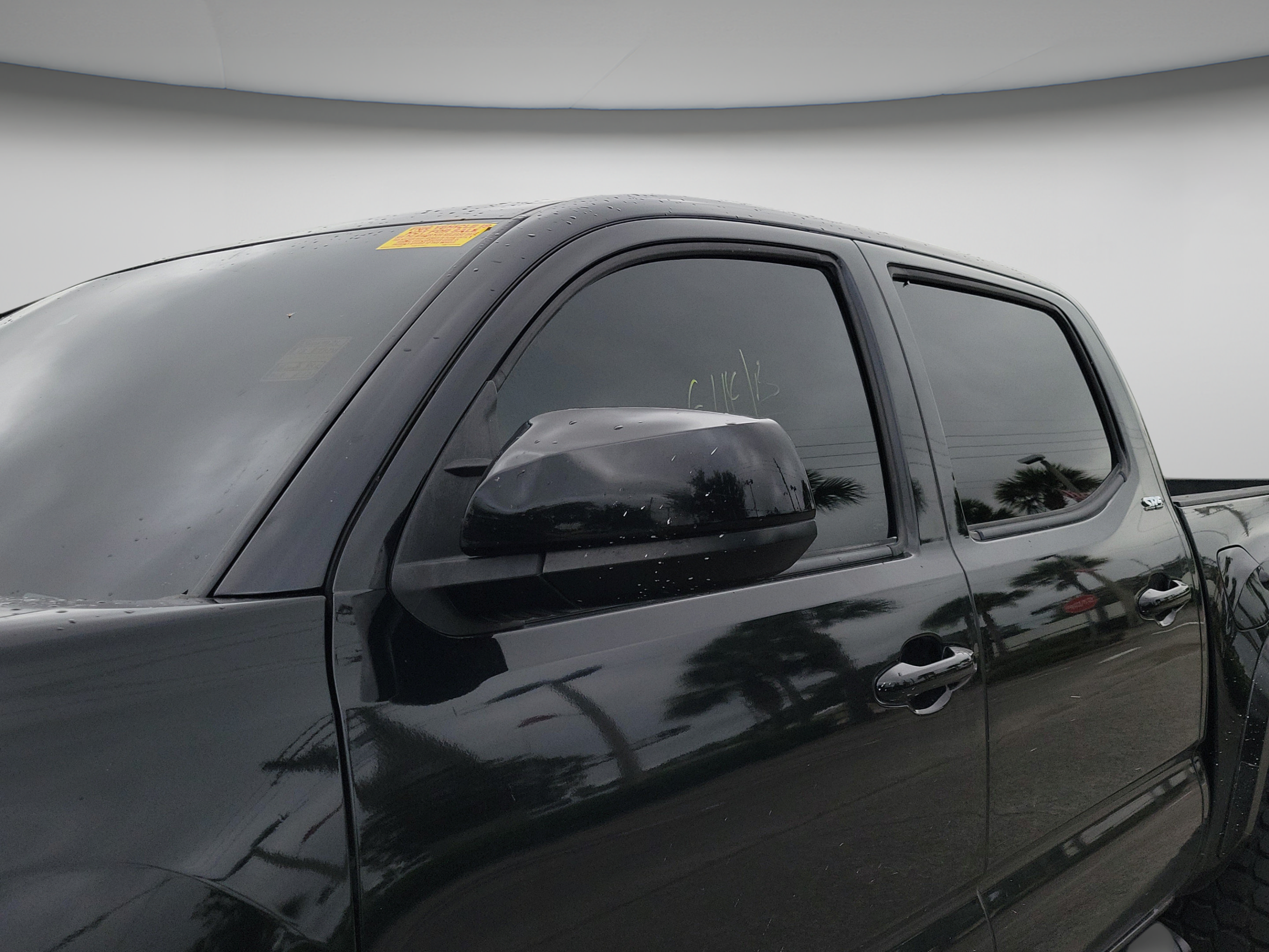 Used 2018 Toyota Tacoma SR5 RWD image 29