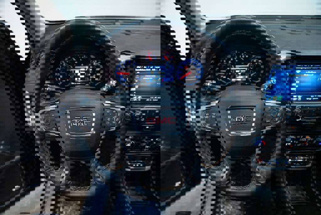 Used 2024 GMC Terrain AT4 w/ Infotainment Package II image 16