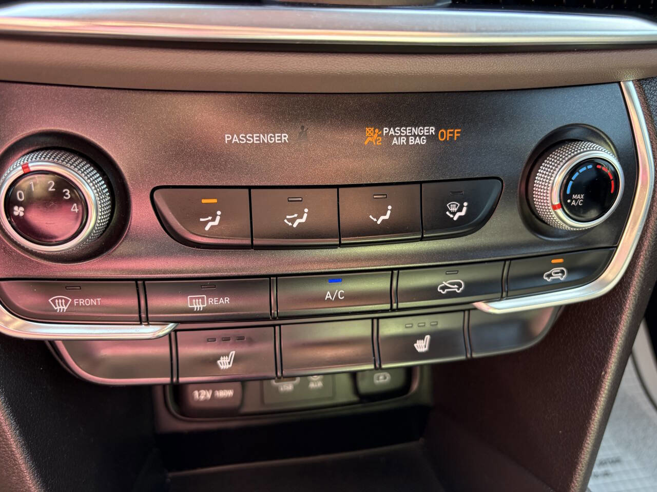 Used 2019 Hyundai Santa Fe SEL FWD image 35