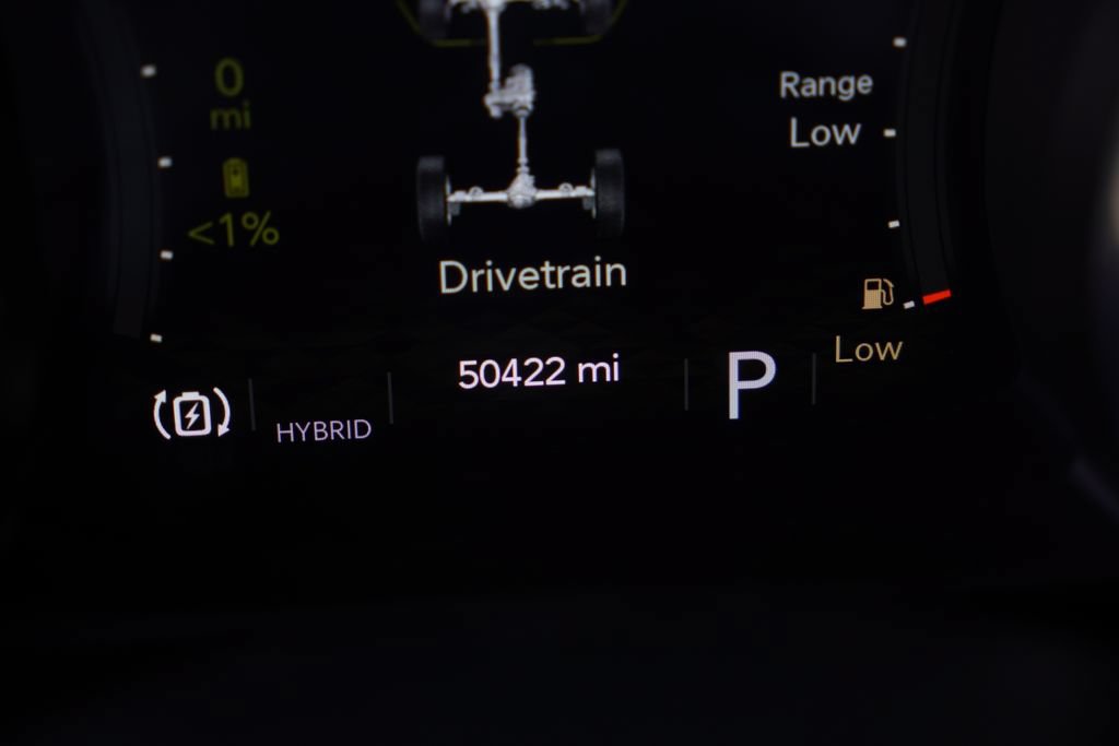 Used 2022 Jeep Wrangler Unlimited Sahara AWD/4WD image 6