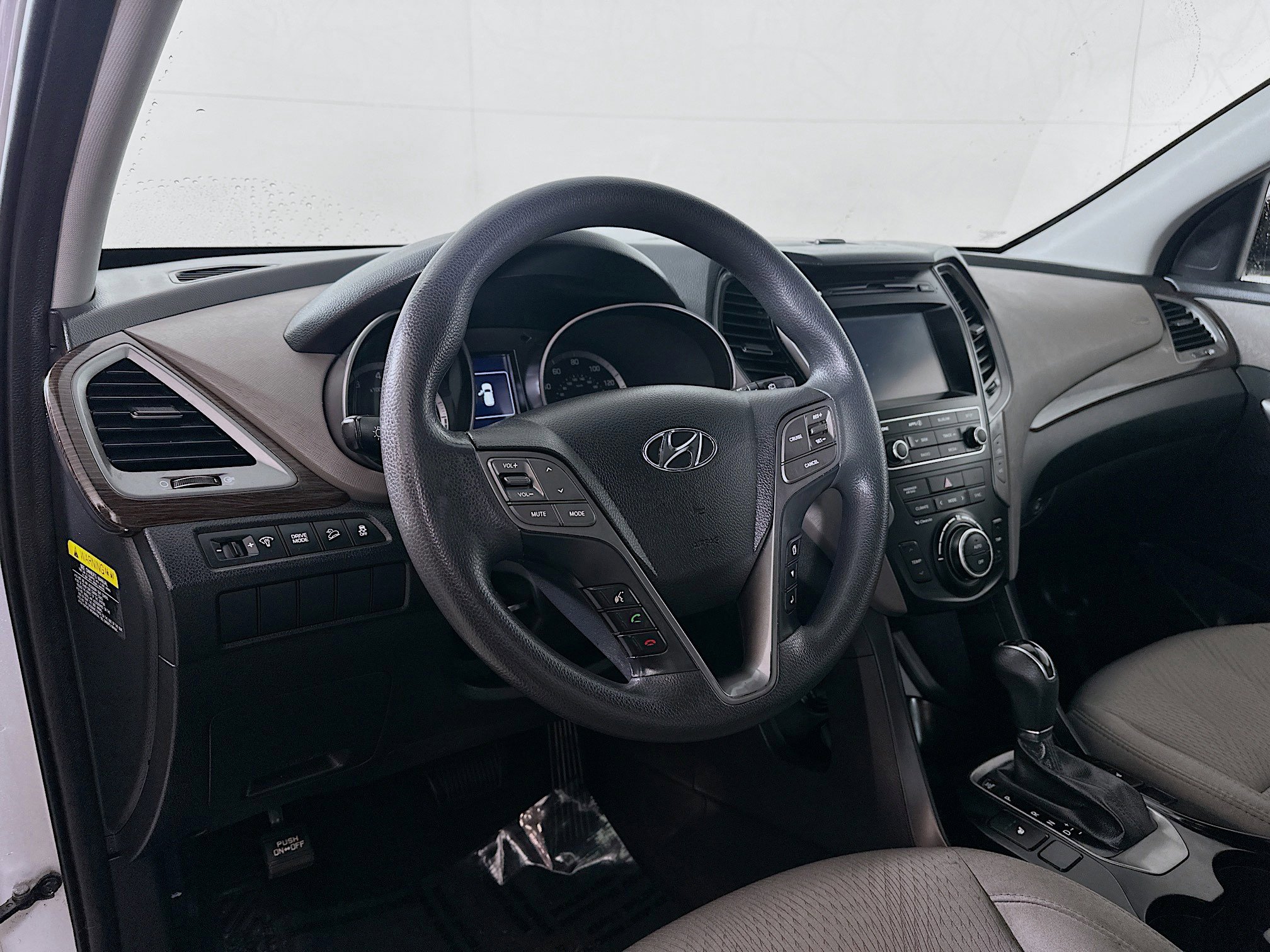 Used 2018 Hyundai Santa Fe Sport w/ 2.4L Value Package 02 image 9