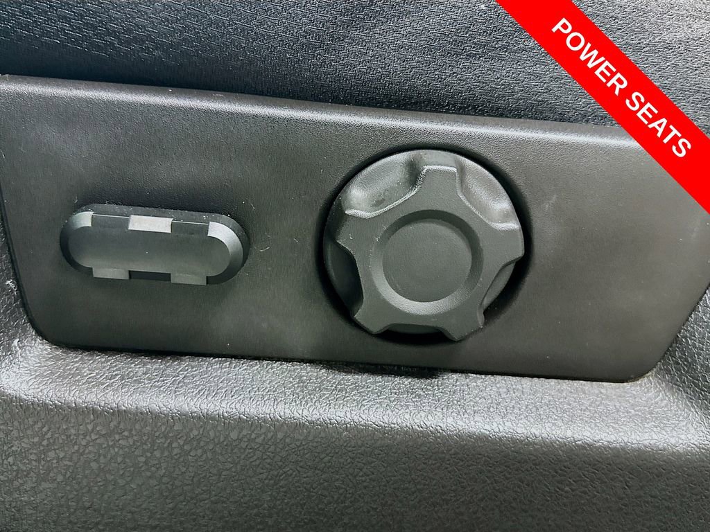 Used 2011 Ford F150 FX4 w/ Max Trailer Tow Pkg AWD/4WD image 31