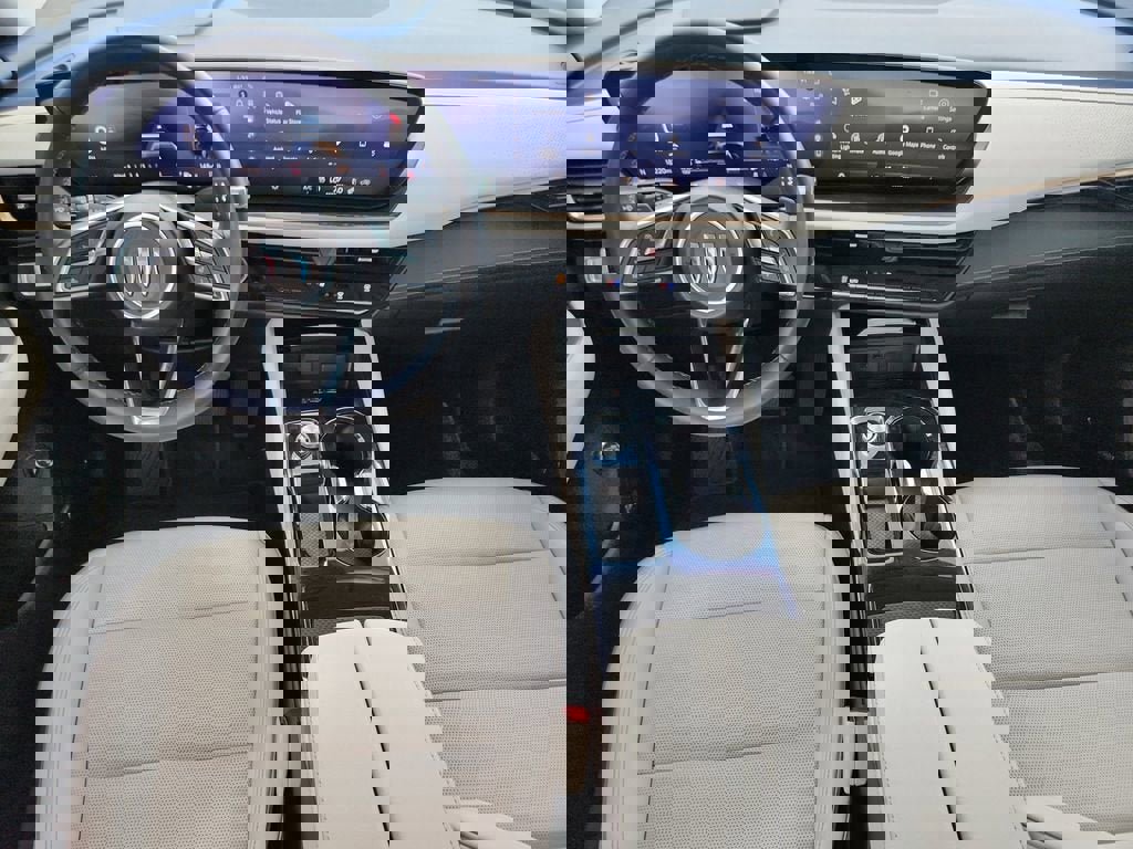 Used 2024 Buick Envision Avenir image 10