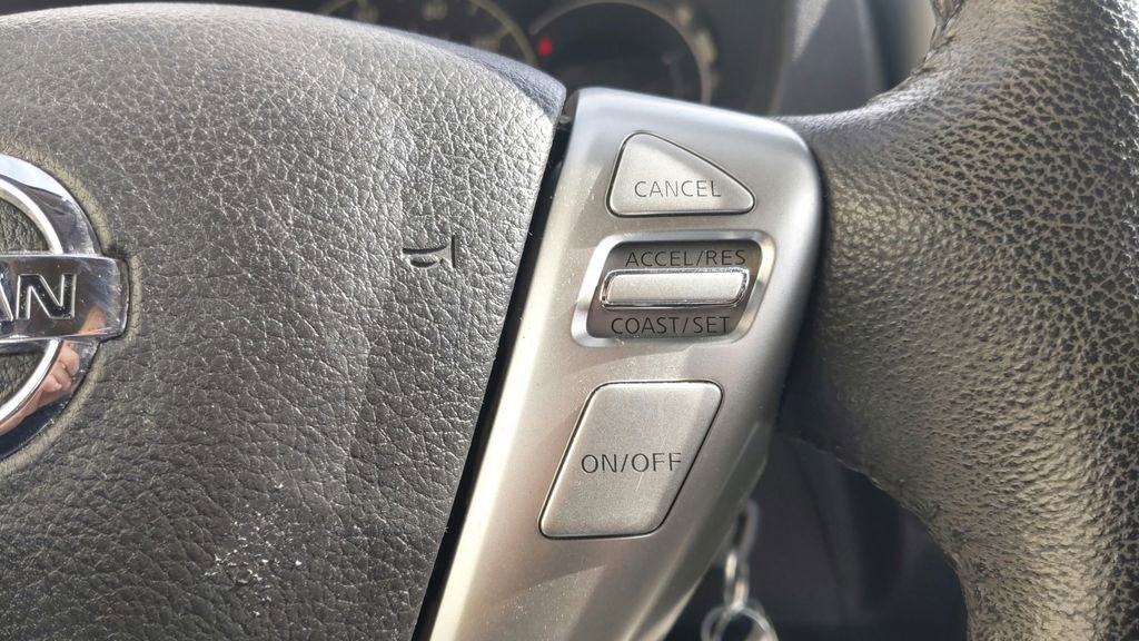 Used 2018 Nissan Versa Note SV image 22