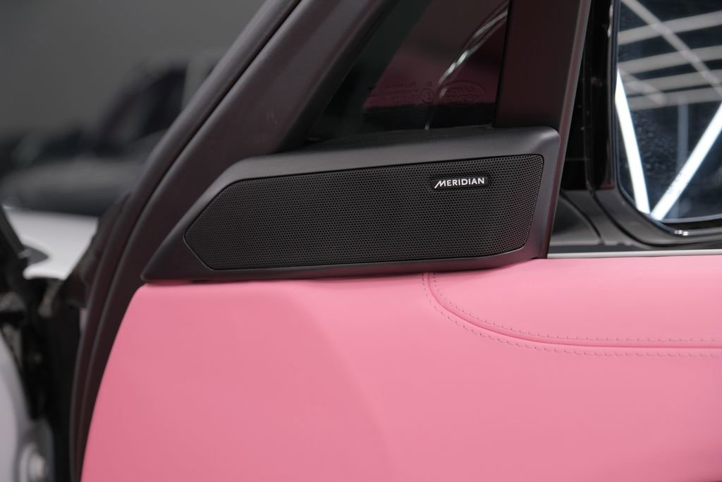 Used 2025 Land Rover Range Rover SE image 45