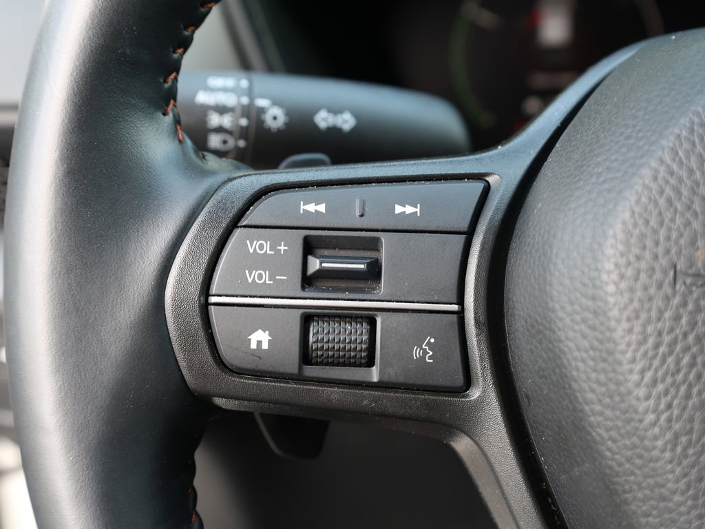 Used 2025 Honda CR-V Sport-L image 32